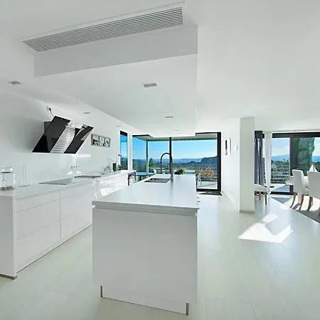Βίλα 5br In - What'app - 0034-658-266-820 - For Reservations! *
