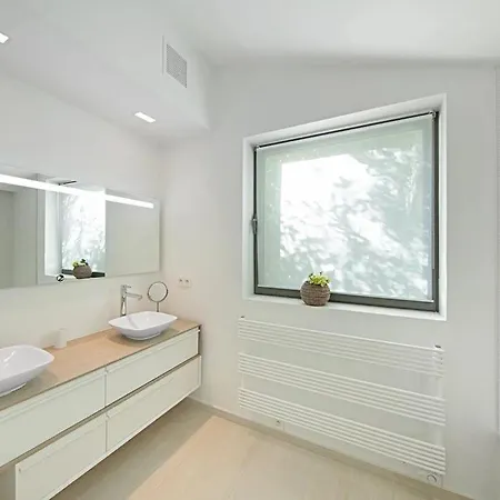 Vila 5br In - What'app - 0034-658-266-820 - For Reservations!