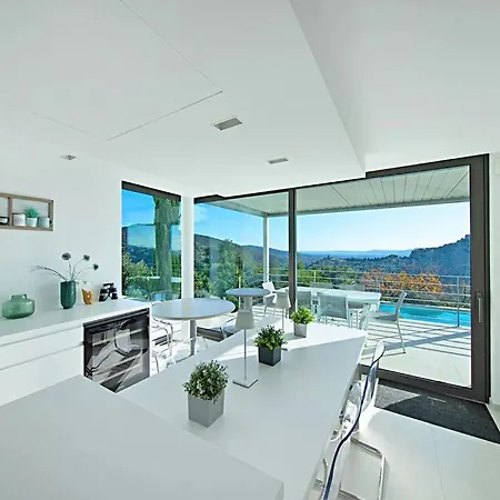 5br In - What'app - 0034-658-266-820 - For Reservations! Villa *
